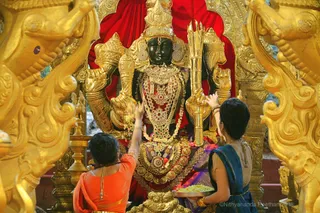 http://nithyananda.org/sites/default/files/photo-gallery/2018-08Aug-22-nithyananda-diary_bengaluru-aadheenam_uttamotama-seva_IMG_5679.JPG