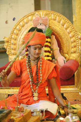http://nithyananda.org/sites/default/files/photo-gallery/2018-08Aug-22-nithyananda-diary_bengaluru-aadheenam_uttamotama-seva_IMG_5761.JPG