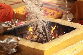https://nithyananda.org/sites/default/files/photo-gallery/2018-08Aug-28-nithyananda-diary_bengaluru-aadheenam_shatru-samhara-trishati-homa_7T9A3172.jpg?1536672306