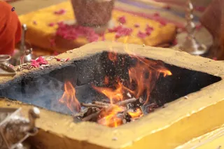 https://nithyananda.org/sites/default/files/photo-gallery/2018-08Aug-28-nithyananda-diary_bengaluru-aadheenam_shatru-samhara-trishati-homa_7T9A3173.jpg?1536672306