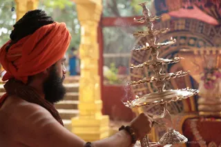 https://nithyananda.org/sites/default/files/photo-gallery/2018-08Aug-28-nithyananda-diary_bengaluru-aadheenam_shatru-samhara-trishati-homa_7T9A3194.jpg?1536672404
