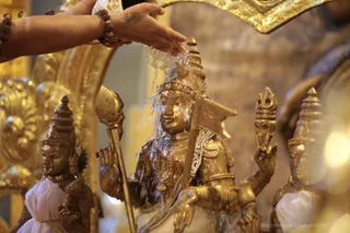 https://nithyananda.org/sites/default/files/photo-gallery/2018-08Aug-28-nithyananda-diary_bengaluru-aadheenam_uttamotama-seva-subramnya-abhishekam_7T9A2782.jpg?1536671689