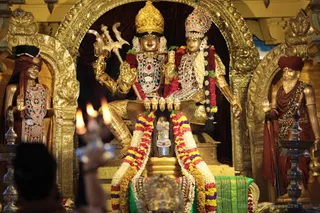 https://nithyananda.org/sites/default/files/photo-gallery/2018-08Aug-28-nithyananda-diary_bengaluru-aadheenam_uttamotama-seva-subramnya-abhishekam_7T9A2858.jpg?1536672080