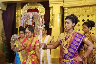 https://nithyananda.org/sites/default/files/photo-gallery/2018-08Aug-31-nithyananda-diary_bengaluru-aadheenam_uttamotama-seva-meenakshi-archana_7T9A3927_0.jpg?15367331