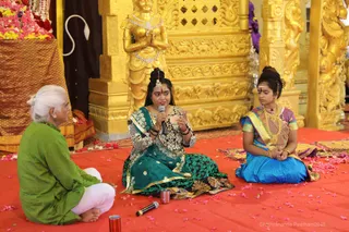 https://nithyananda.org/sites/default/files/photo-gallery/2018-08Aug-31-nithyananda-diary_bengaluru-aadheenam_uttamotama-seva-meenakshi-archana_7T9A3999.jpg?1536733427