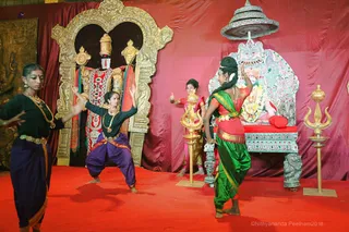 http://nithyananda.org/sites/default/files/photo-gallery/2018-09Sep-11-nithyananda-diary_bengaluru-aadheenam_uttamotama-seva_IMG_9111.JPG