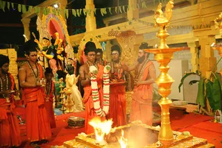 http://nithyananda.org/sites/default/files/photo-gallery/2018-09Sep-11-nithyananda-diary_bengaluru-aadheenam_uttamotama-seva_IMG_9133.JPG