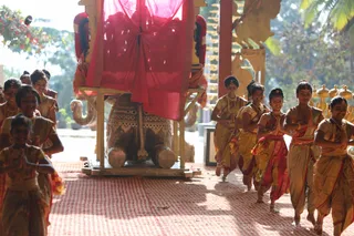 http://nithyananda.org/sites/default/files/photo-gallery/2018-09Sep-13-nithyananda-diary_bengaluru-aadheenam_uttamotama-seva_7T7A4122.JPG