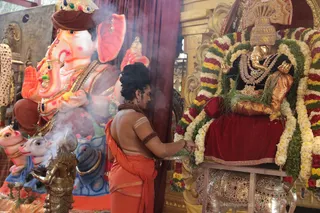 http://nithyananda.org/sites/default/files/photo-gallery/2018-09Sep-13-nithyananda-diary_bengaluru-aadheenam_uttamotama-seva_7T9A0341.JPG