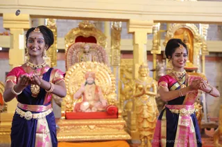 http://nithyananda.org/sites/default/files/photo-gallery/2018-09Sep-13-nithyananda-diary_bengaluru-aadheenam_uttamotama-seva_7T9A0397.JPG