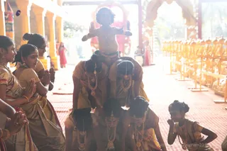 http://nithyananda.org/sites/default/files/photo-gallery/2018-09Sep-13-nithyananda-diary_bengaluru-aadheenam_uttamotama-seva_7T9A0432.JPG