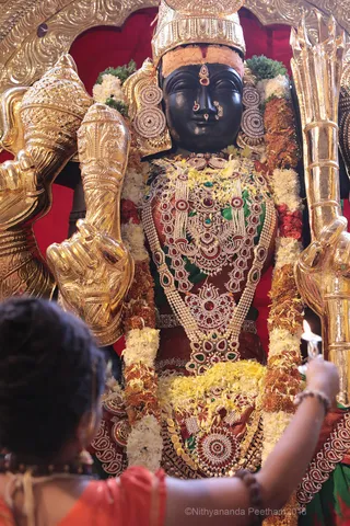 http://nithyananda.org/sites/default/files/photo-gallery/2018-09Sep-14-nithyananda-diary_bengaluru-aadheenam_uttamotama-seva_7T7A4322.JPG