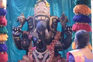 http://nithyananda.org/sites/default/files/photo-gallery/2018-09Sep-14-nithyananda-diary_bengaluru-aadheenam_uttamotama-seva_7T7A4369.JPG