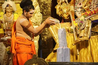 http://nithyananda.org/sites/default/files/photo-gallery/2018-09Sep-15-nithyananda-diary_bengaluru-aadheenam_uttamotama-seva_7T7A4607_0.JPG