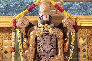 http://nithyananda.org/sites/default/files/photo-gallery/2018-09Sep-15-nithyananda-diary_bengaluru-aadheenam_uttamotama-seva_7T7A4645_0.JPG