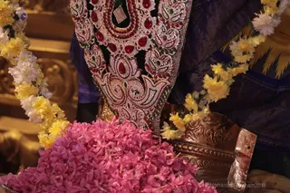 http://nithyananda.org/sites/default/files/photo-gallery/2018-09Sep-15-nithyananda-diary_bengaluru-aadheenam_uttamotama-seva_7T7A4685_0.JPG