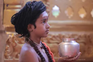http://nithyananda.org/sites/default/files/photo-gallery/2018-09Sep-15-nithyananda-diary_bengaluru-aadheenam_uttamotama-seva_7T7A4691_0.JPG