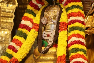 http://nithyananda.org/sites/default/files/photo-gallery/2018-09Sep-15-nithyananda-diary_bengaluru-aadheenam_uttamotama-seva_7T7A4717_0.JPG