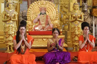 http://nithyananda.org/sites/default/files/photo-gallery/2018-09Sep-15-nithyananda-diary_bengaluru-aadheenam_uttamotama-seva_7T7A4764.JPG