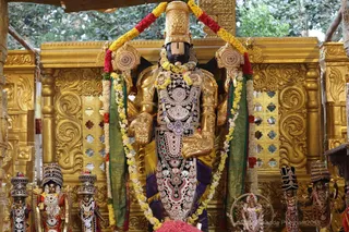 http://nithyananda.org/sites/default/files/photo-gallery/2018-09Sep-15-nithyananda-diary_bengaluru-aadheenam_uttamotama-seva_7T9A4735.JPG
