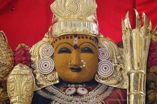 http://nithyananda.org/sites/default/files/photo-gallery/2018-09Sep-15-nithyananda-diary_bengaluru-aadheenam_uttamotama-seva_7T9A4767.JPG