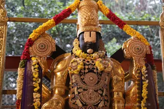 http://nithyananda.org/sites/default/files/photo-gallery/2018-09Sep-16-nithyananda-diary_bengaluru-aadheenam_uttamotama-seva_7T7A4944.JPG