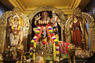 http://nithyananda.org/sites/default/files/photo-gallery/2018-09Sep-16-nithyananda-diary_bengaluru-aadheenam_uttamotama-seva_7T7A4962.JPG