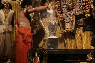 http://nithyananda.org/sites/default/files/photo-gallery/2018-09Sep-17-nithyananda-diary_bengaluru-aadheenam_uttamotama-seva_7T9A5122.JPG