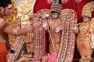 http://nithyananda.org/sites/default/files/photo-gallery/2018-09Sep-17-nithyananda-diary_bengaluru-aadheenam_uttamotama-seva_7T9A5172.JPG