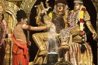 http://nithyananda.org/sites/default/files/photo-gallery/2018-09Sep-18-nithyananda-diary_bengaluru-aadheenam_uttamotama-seva_7T7A5389.JPG