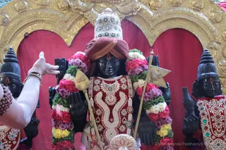 http://nithyananda.org/sites/default/files/photo-gallery/2018-09Sep-18-nithyananda-diary_bengaluru-aadheenam_uttamotama-seva_7T7A5420.JPG