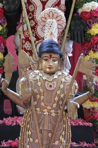 http://nithyananda.org/sites/default/files/photo-gallery/2018-09Sep-18-nithyananda-diary_bengaluru-aadheenam_uttamotama-seva_7T7A5470.JPG