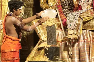 http://nithyananda.org/sites/default/files/photo-gallery/2018-09Sep-19-nithyananda-diary_bengaluru-aadheenam_uttamotama-seva_7T7A5594.JPG