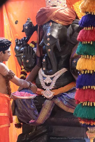 http://nithyananda.org/sites/default/files/photo-gallery/2018-09Sep-19-nithyananda-diary_bengaluru-aadheenam_uttamotama-seva_7T7A5617.JPG