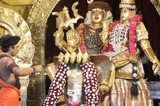 http://nithyananda.org/sites/default/files/photo-gallery/2018-09Sep-19-nithyananda-diary_bengaluru-aadheenam_uttamotama-seva_7T7A5668.JPG