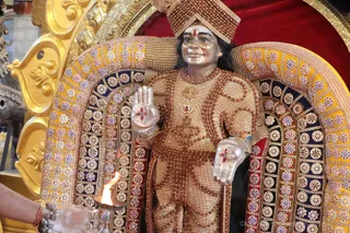 http://nithyananda.org/sites/default/files/photo-gallery/2018-09Sep-20-nithyananda-diary_bengaluru-aadheenam_uttamotama-seva_7T7A5957.JPG