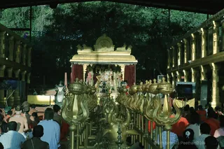 http://nithyananda.org/sites/default/files/photo-gallery/2018-09Sep-22-nithyananda-diary_bengaluru-aadheenam_uttamotama-seva_7T7A6348.JPG