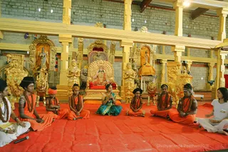 http://nithyananda.org/sites/default/files/photo-gallery/2018-09Sep-22-nithyananda-diary_bengaluru-aadheenam_uttamotama-seva_7T9A6435.JPG