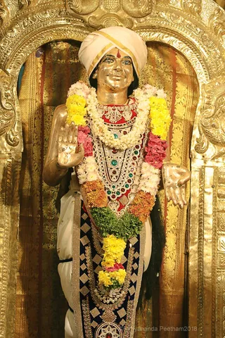 http://nithyananda.org/sites/default/files/photo-gallery/2018-09Sep-24-nithyananda-diary_bengaluru-aadheenam_uttamotama-seva_7T9A6857.JPG