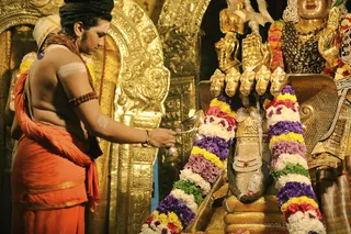http://nithyananda.org/sites/default/files/photo-gallery/2018-09Sep-24-nithyananda-diary_bengaluru-aadheenam_uttamotama-seva_7T9A6873.JPG