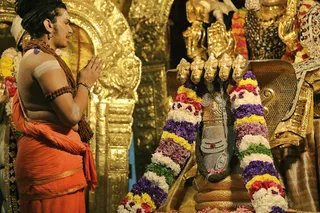 http://nithyananda.org/sites/default/files/photo-gallery/2018-09Sep-24-nithyananda-diary_bengaluru-aadheenam_uttamotama-seva_7T9A6877.JPG
