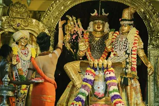 http://nithyananda.org/sites/default/files/photo-gallery/2018-09Sep-24-nithyananda-diary_bengaluru-aadheenam_uttamotama-seva_7T9A6962.JPG