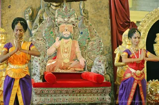 http://nithyananda.org/sites/default/files/photo-gallery/2018-09Sep-25-nithyananda-diary_bengaluru-aadheenam_uttamotama-seva_7T9A7117.JPG