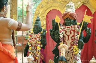 http://nithyananda.org/sites/default/files/photo-gallery/2018-09Sep-26-nithyananda-diary_bengaluru-aadheenam_uttamotama-seva_7T9A7185.JPG