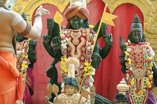 http://nithyananda.org/sites/default/files/photo-gallery/2018-09Sep-26-nithyananda-diary_bengaluru-aadheenam_uttamotama-seva_7T9A7190.JPG