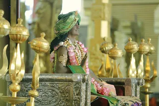 http://nithyananda.org/sites/default/files/photo-gallery/2018-09Sep-26-nithyananda-diary_bengaluru-aadheenam_uttamotama-seva_7T9A7302_0.JPG