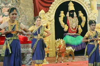 http://nithyananda.org/sites/default/files/photo-gallery/2018-09Sep-27-nithyananda-diary_bengaluru-aadheenam_uttamotama-seva_7T9A7541.JPG