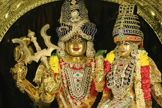 http://nithyananda.org/sites/default/files/photo-gallery/2018-10Oct-01-nithyananda-diary_bengaluru-aadheenam_uttamotama-seva_7T9A8483.JPG