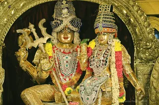 http://nithyananda.org/sites/default/files/photo-gallery/2018-10Oct-01-nithyananda-diary_bengaluru-aadheenam_uttamotama-seva_7T9A8573.JPG