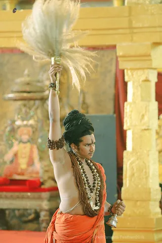 http://nithyananda.org/sites/default/files/photo-gallery/2018-10Oct-01-nithyananda-diary_bengaluru-aadheenam_uttamotama-seva_7T9A8665.JPG